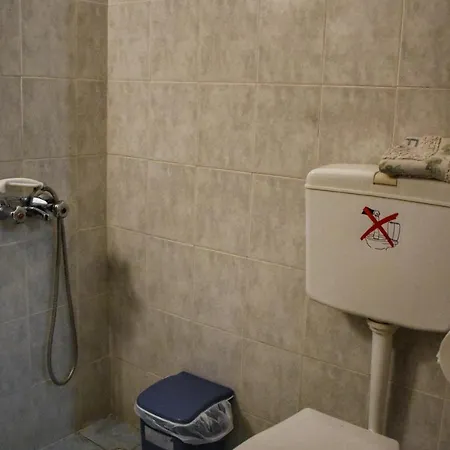 Hôtel économe Alisahni 2*