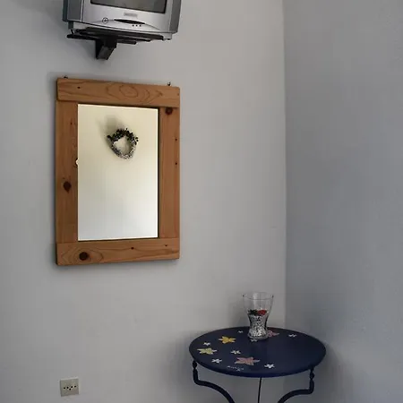 Hotel económico Alisahni Vári